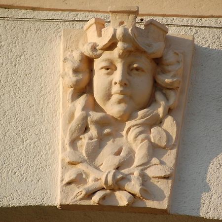 Bed and Breakfast Fenyes Vinorium Шопрон Екстер'єр фото