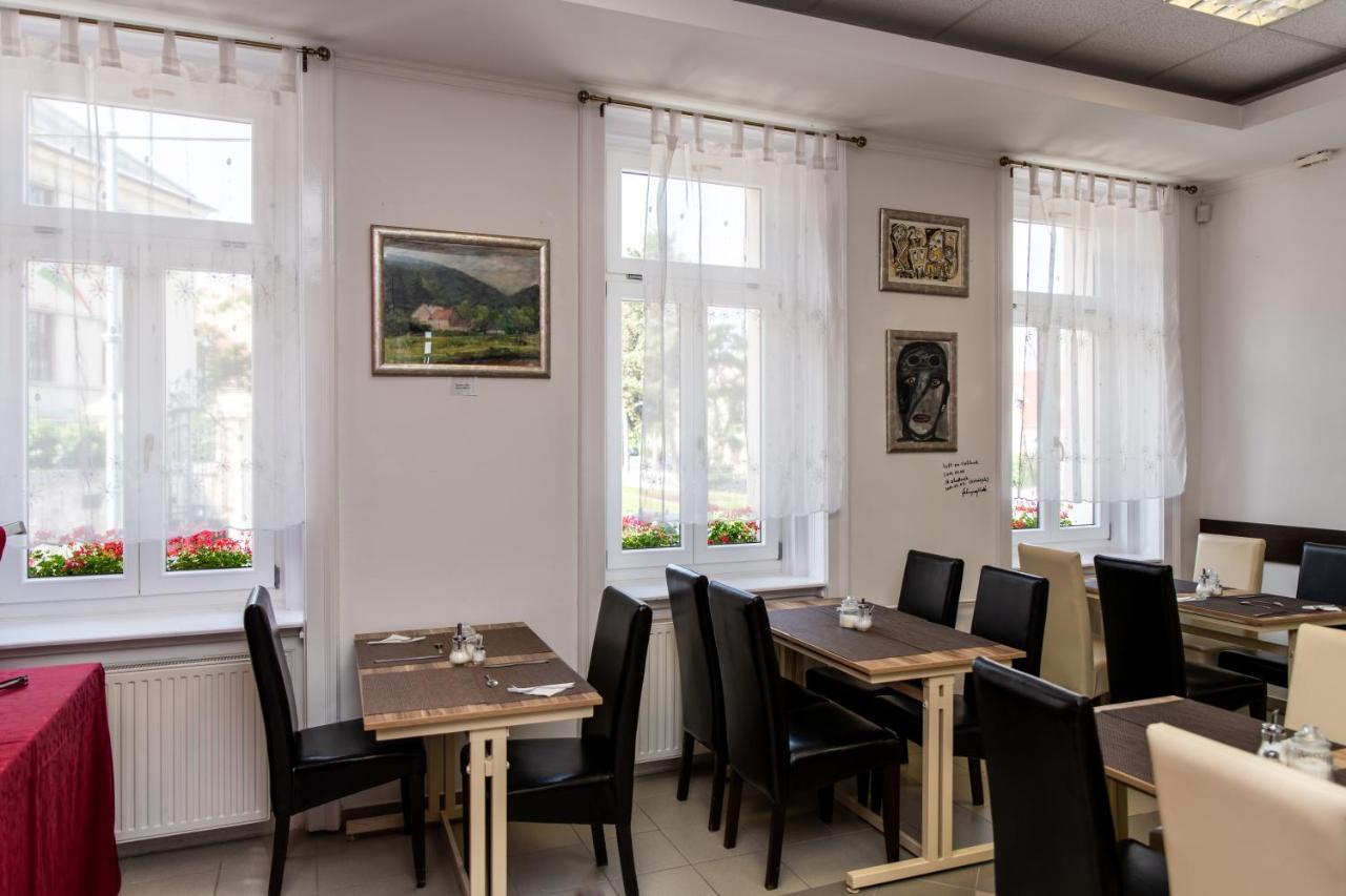 Bed and Breakfast Fenyes Vinorium Шопрон Екстер'єр фото