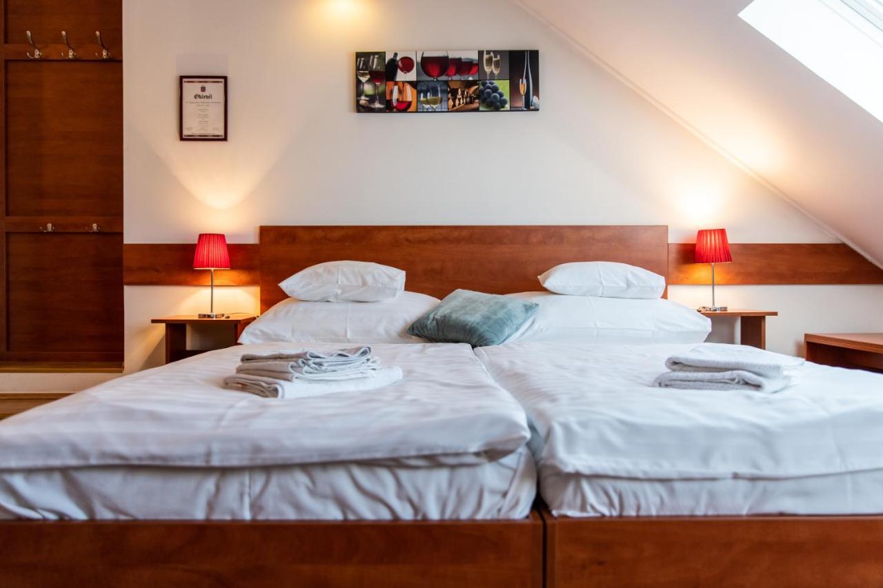 Bed and Breakfast Fenyes Vinorium Шопрон Екстер'єр фото