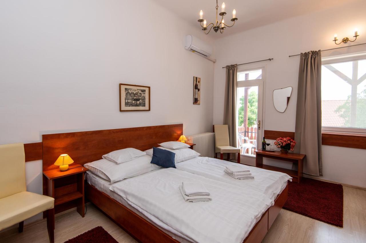 Bed and Breakfast Fenyes Vinorium Шопрон Екстер'єр фото