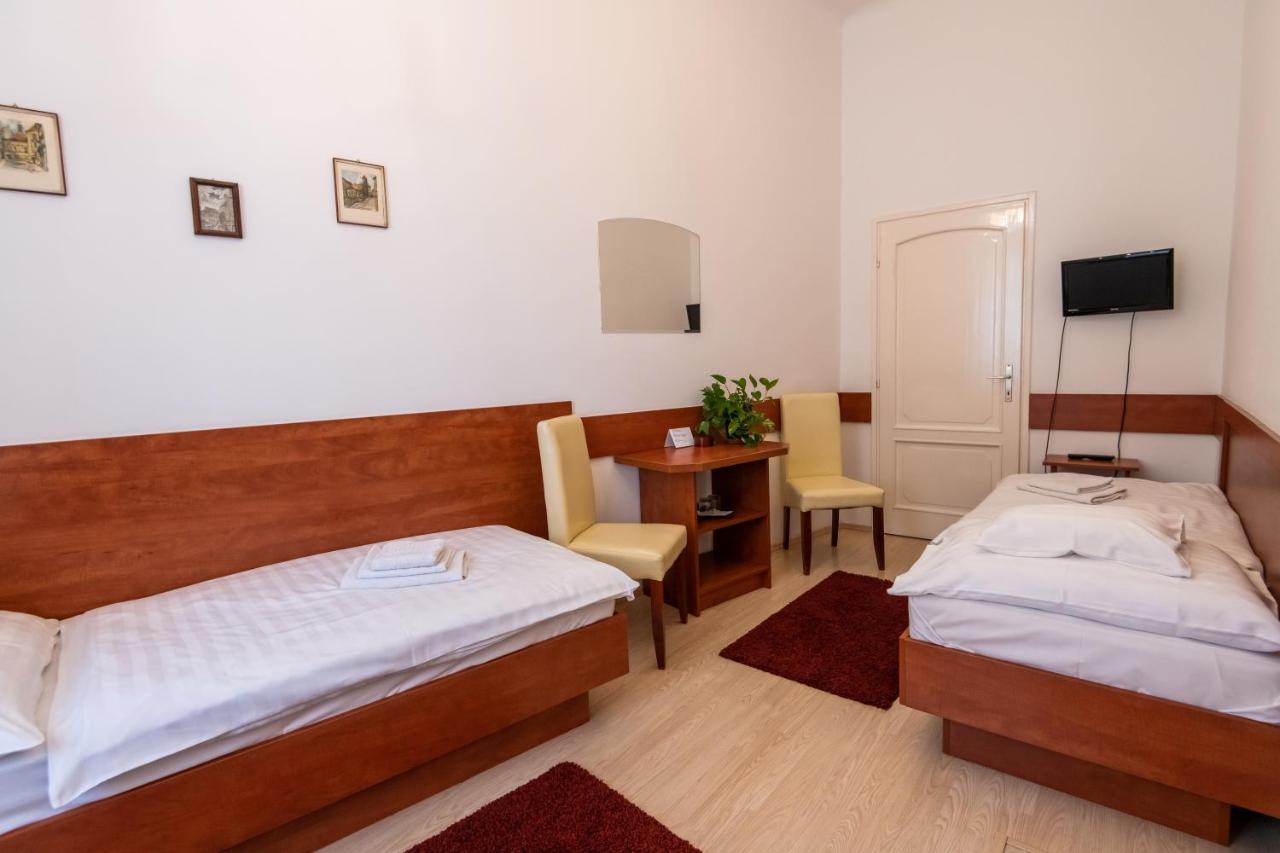 Bed and Breakfast Fenyes Vinorium Шопрон Екстер'єр фото