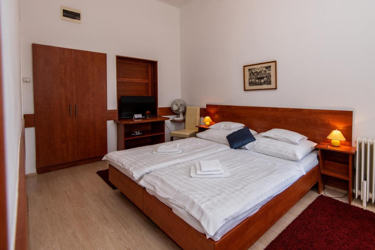 Bed and Breakfast Fenyes Vinorium Шопрон Екстер'єр фото