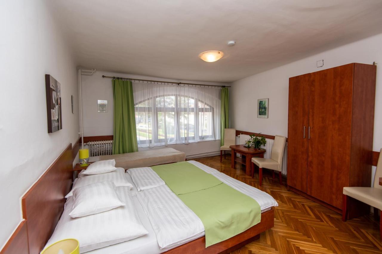 Bed and Breakfast Fenyes Vinorium Шопрон Екстер'єр фото