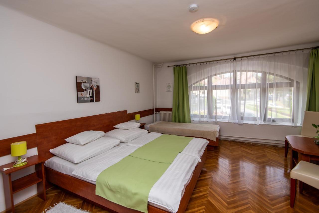 Bed and Breakfast Fenyes Vinorium Шопрон Екстер'єр фото