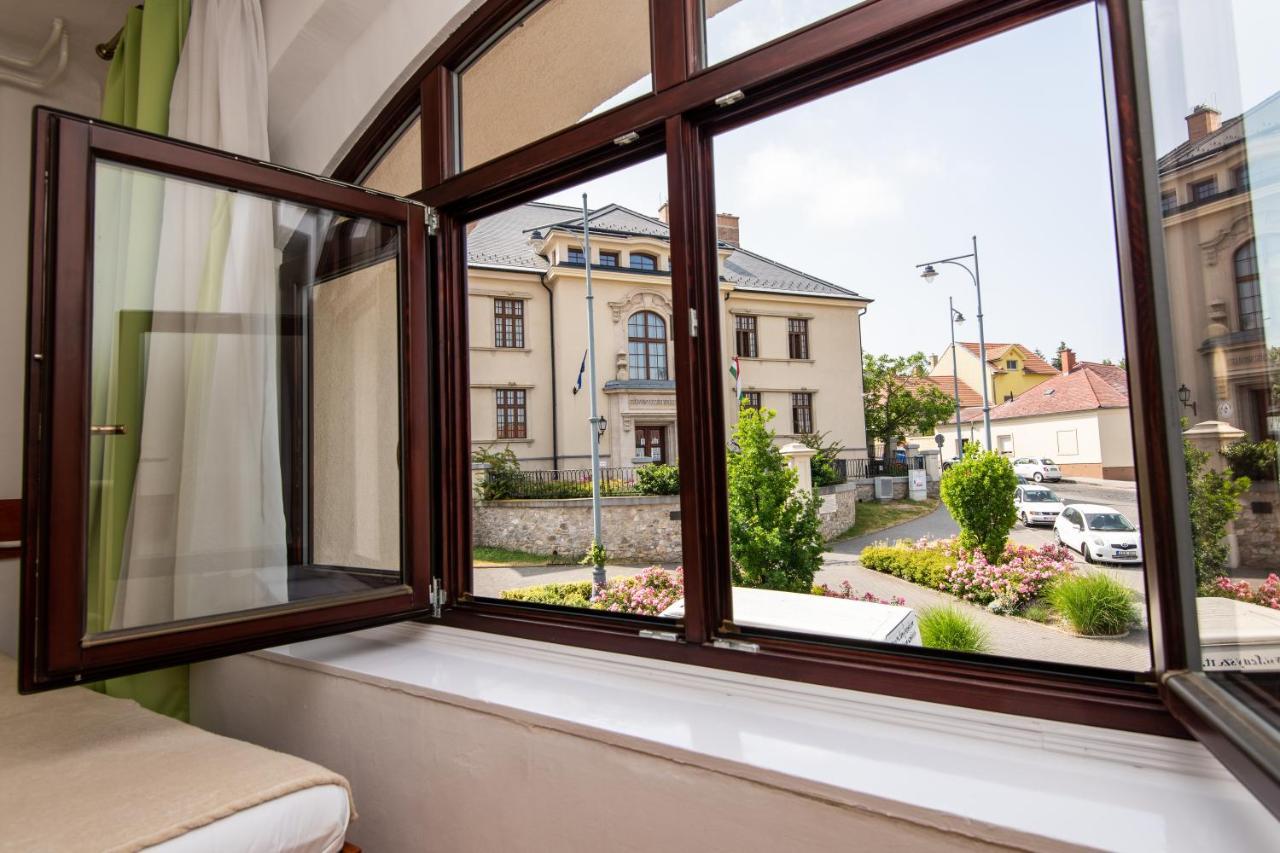 Bed and Breakfast Fenyes Vinorium Шопрон Екстер'єр фото