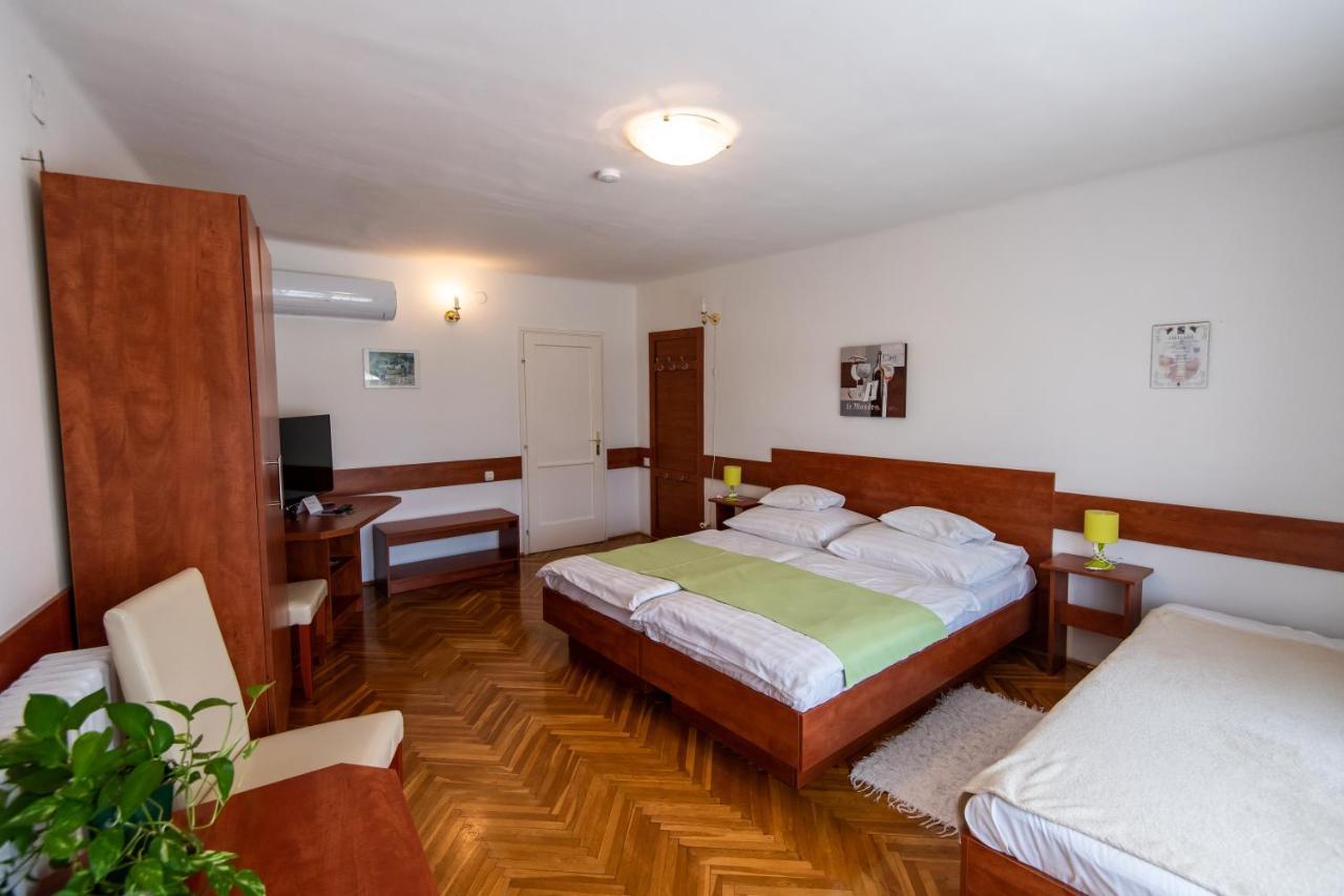 Bed and Breakfast Fenyes Vinorium Шопрон Екстер'єр фото
